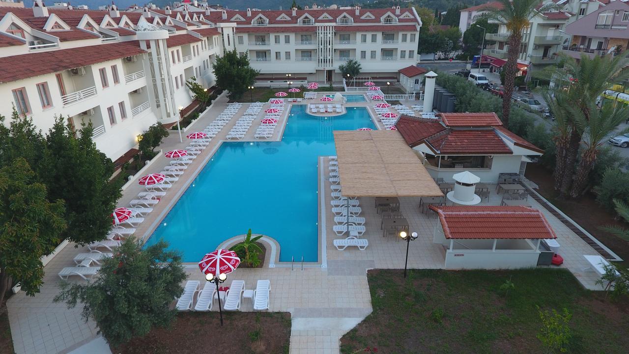 Club Kocer Apartments Мармарис Екстериор снимка