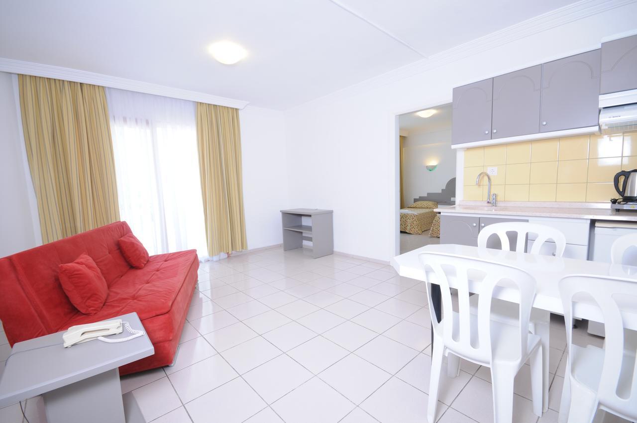 Club Kocer Apartments Мармарис Екстериор снимка