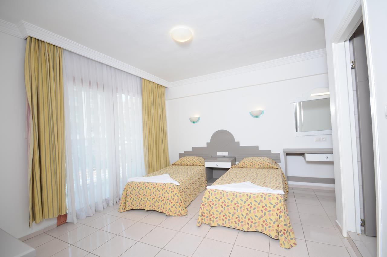 Club Kocer Apartments Мармарис Екстериор снимка