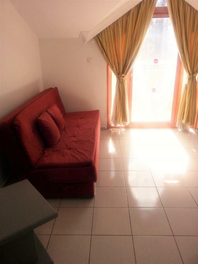 Club Kocer Apartments Мармарис Екстериор снимка